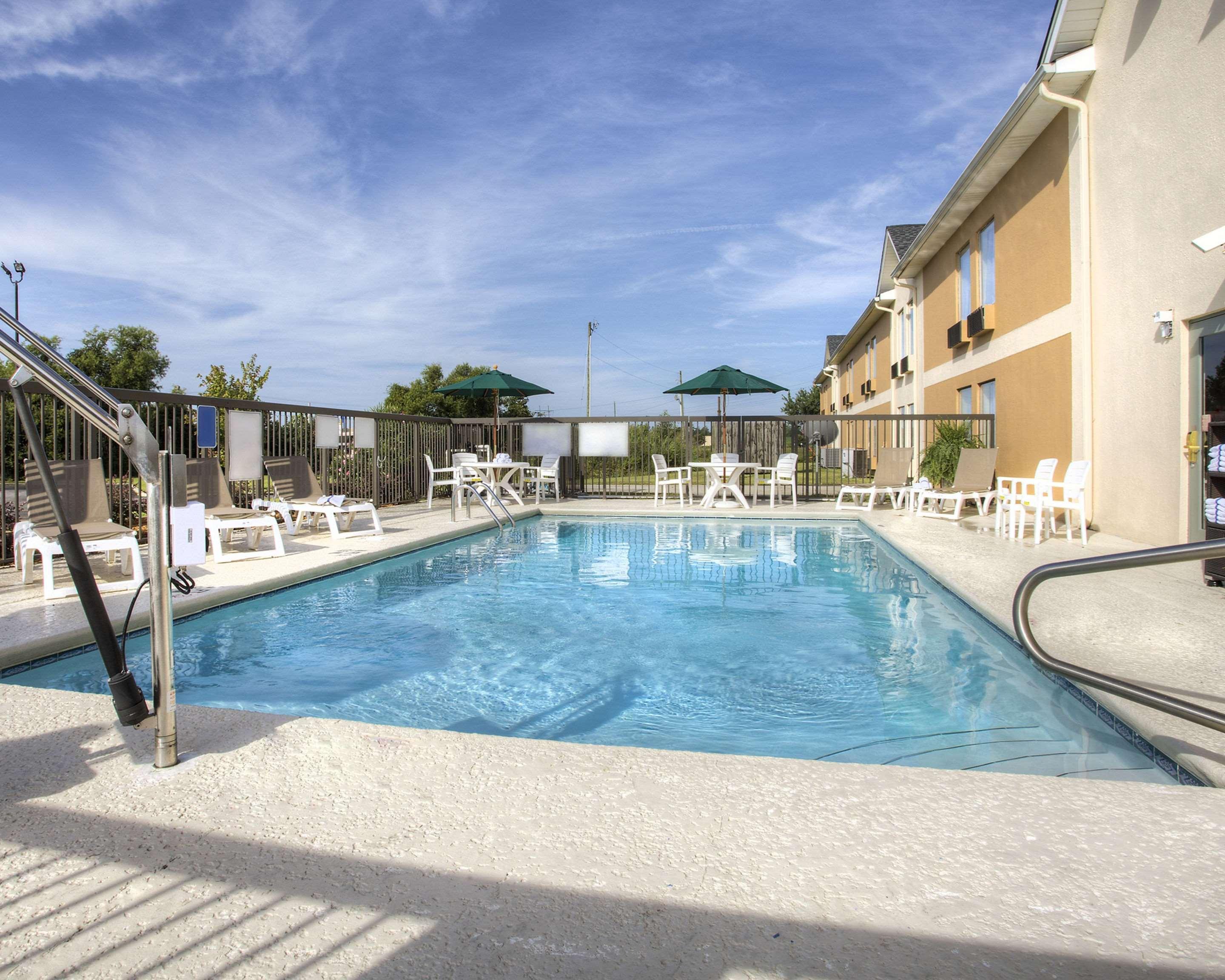 Quality Inn Fitzgerald Luaran gambar
